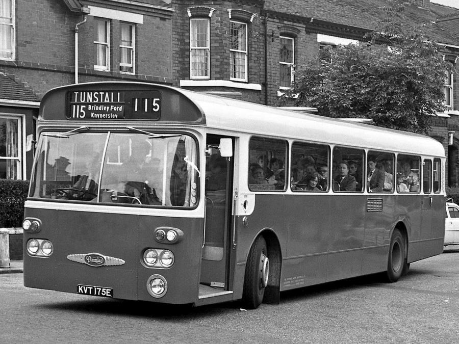  Daimler Roadliner SRC6 1967 года  (фото 1 из 1)
